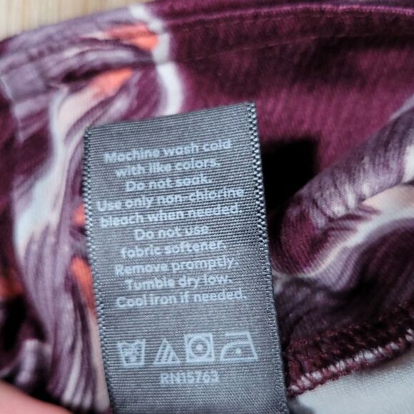 ☔️🔺️Champion Maroon Orchid Print Athletic Pants Medium - Picture 10 of 10